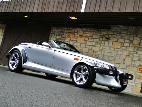 Beautiful prowler, chrome wheels, only 1200 miles!!