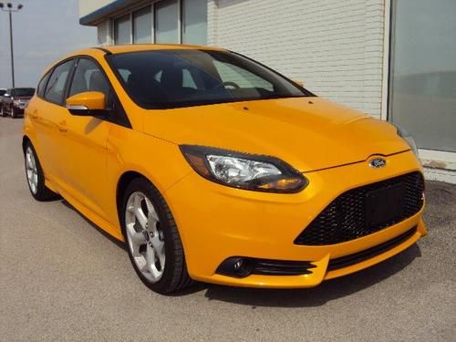 2013 ford focus st *one owner*