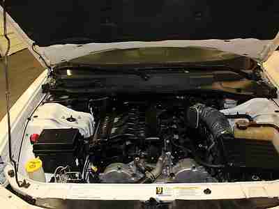 Sporty MP3 SIRIUS XM Radio Steel Wheels Cruise Control Dual Air Bags, image 9