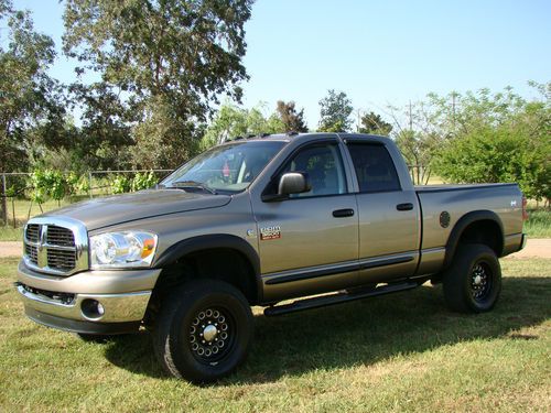 2008 dodge ram 3500 slt quad cab 4x4 6.7l diesel, lifted, custom rims, step bars