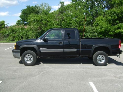 2003 chevy 2500hd 4wd pickup