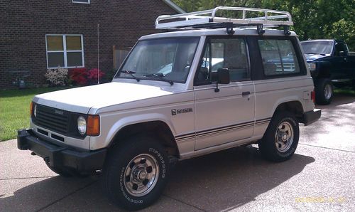 1988 dodge raider 4x4 4wd 2.6l 5spd       ! no reserve !