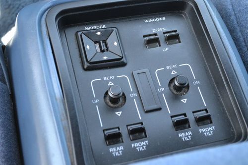 1985 Ford Thunderbird 30th Anniversary Limited Editon - Only 5,000 Manufactured, image 20