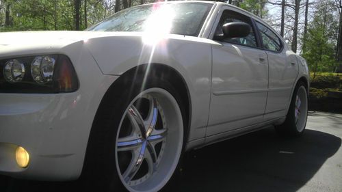 2009 dodge charger sxt sedan 4-door 3.5l