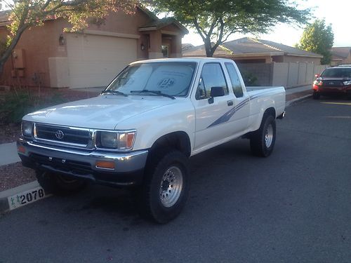 1993 toyota pickup dlx extended cab 4x4 soild rust free arozona truck