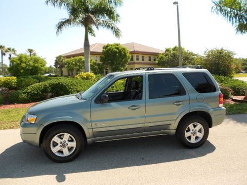 Beautiful 2006 ford escape hybrid 4x4 heated leather-nav-sunroof-spotless! 07 08