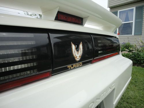 1989 Pontiac Firebird Trans Am GTA SE Coupe 2-Door 3.8L, image 4