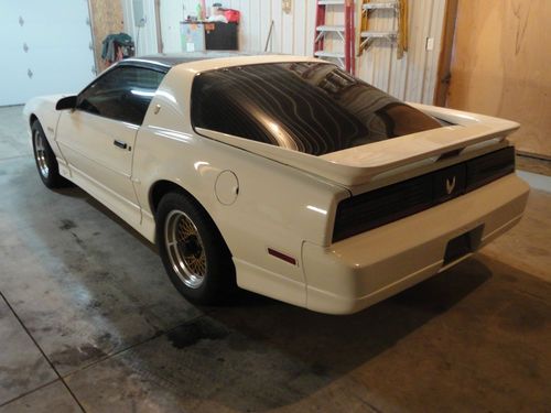 1989 Pontiac Firebird Trans Am GTA SE Coupe 2-Door 3.8L, image 5