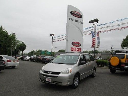 Ce 7 passenger, 5 doors, automatic, power windows, power doorlocks.