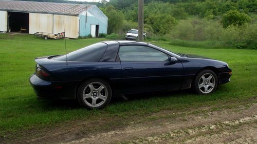 2001 chevrolet camaro z28 coupe 2-door 5.7l t-tops