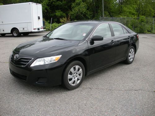 2010 toyota camry le sedan 4-door 2.5l