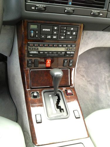 1993 MERCEDES-BENZ 500SL. Only 16,813 Miles. Great Condition. Clear Title., image 10