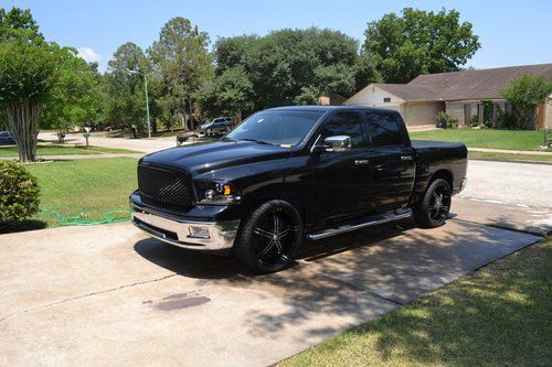 2009 dodge ram 1500 laramie crew cab pickup 4-door 5.7l