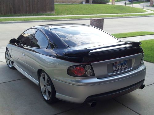 2006 pontiac gto  silver/black 2-toned