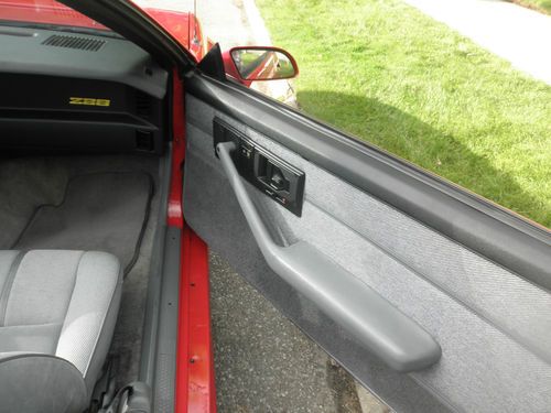 1991 Z28  CONVERTIBLE  ALL ORIGINAL 2 OWNER CAR THIS CAR IS LOADED AC, US $8,900.00, image 4