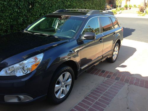 2010 SUBARU OUTBACK WAGON LIMITED LOADED NAV++++++ IN IMMACULATE CONDITION, image 2