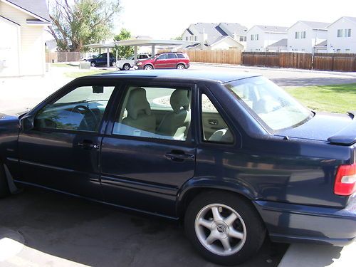 1998 volvo s70 glt sedan 4-door 2.4l