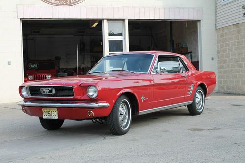 1966 ford mustang