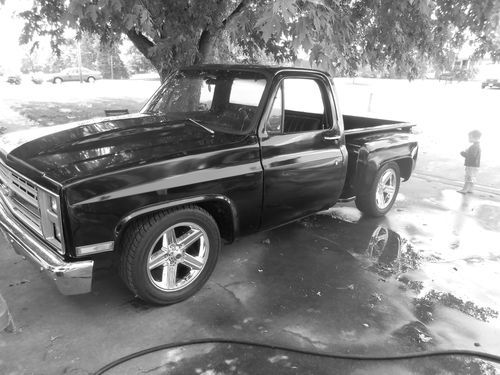 Very nice 32 year old stepside c10!