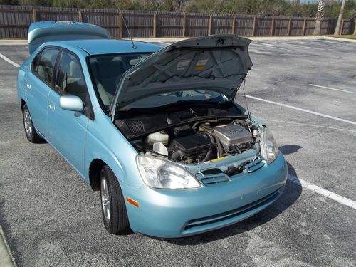 2002 toyota prius base sedan 4-door 1.5l