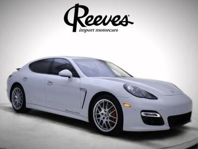 13 white black gts certified 4.8l sunroof cd awd 4-wheel abs 4-wheel disc brakes