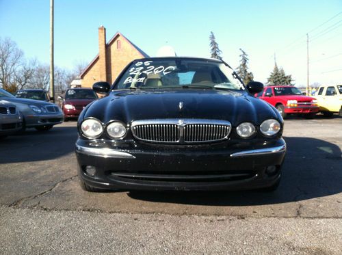 2005 jaguar x-type base sedan 4-door 3.0l