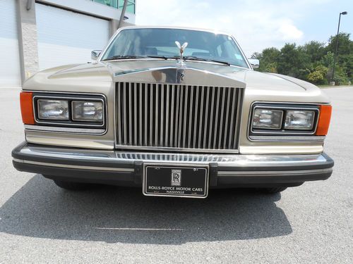 1981 Rolls Royce Silver Spirit Sedan 4-Door 6.7L 49K Miles Classic 2 Tone Paint, image 3