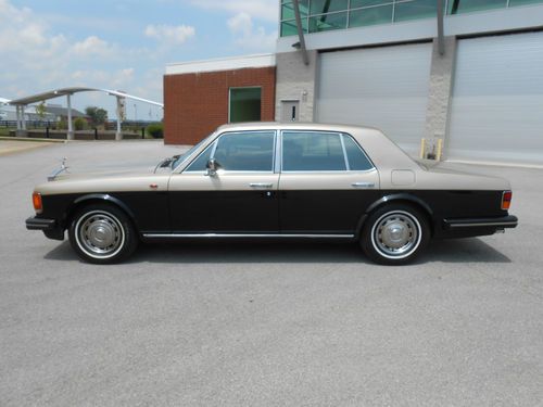 1981 Rolls Royce Silver Spirit Sedan 4-Door 6.7L 49K Miles Classic 2 Tone Paint, image 5