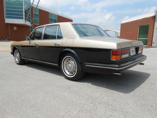 1981 Rolls Royce Silver Spirit Sedan 4-Door 6.7L 49K Miles Classic 2 Tone Paint, image 6