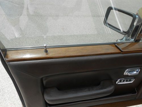 1981 Rolls Royce Silver Spirit Sedan 4-Door 6.7L 49K Miles Classic 2 Tone Paint, image 9