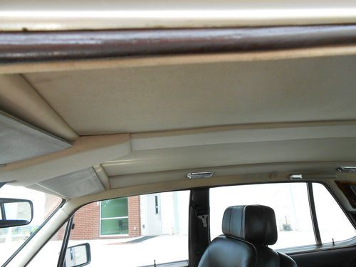 1981 Rolls Royce Silver Spirit Sedan 4-Door 6.7L 49K Miles Classic 2 Tone Paint, image 15