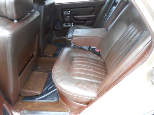 1981 Rolls Royce Silver Spirit Sedan 4-Door 6.7L 49K Miles Classic 2 Tone Paint, image 16