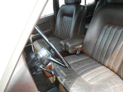 1981 Rolls Royce Silver Spirit Sedan 4-Door 6.7L 49K Miles Classic 2 Tone Paint, image 17