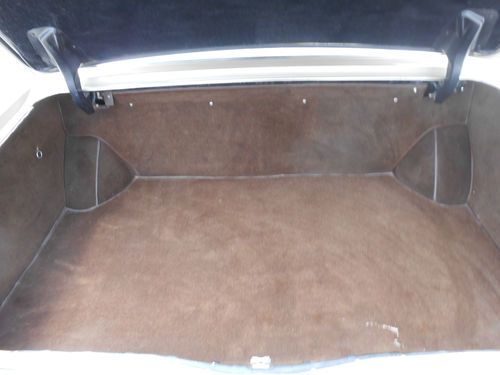 1981 Rolls Royce Silver Spirit Sedan 4-Door 6.7L 49K Miles Classic 2 Tone Paint, image 18