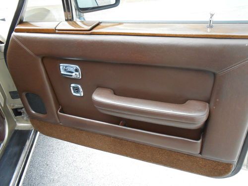 1981 Rolls Royce Silver Spirit Sedan 4-Door 6.7L 49K Miles Classic 2 Tone Paint, image 23