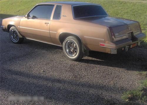 1986 oldsmobile cutlass garage kept and all original