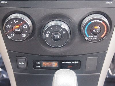 10 Silver LE 1.8L Sedan Fuel Efficient Low Miles CD/MP3 Keyless Entry We Finance, image 18