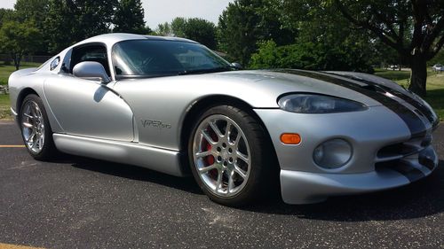 1998 Dodge Viper GTS Coupe 2-Door 8.0L, image 2