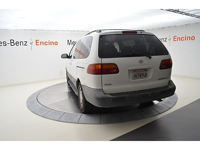 2000 TOYOTA SIENNA XLE, CLEAN CARFAX, 2 OWNERS, WELL MAINTAINED, VERY NICE!, image 9