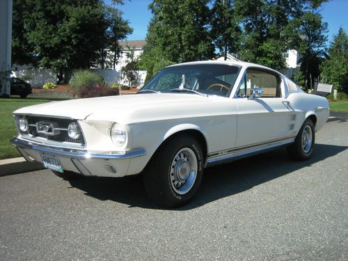 1967 ford mustang 2 door fastback