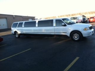 1998 lincoln navigator limousine