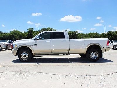 Laramie uconnect leather 4x4 sirius xm mp3 navigation wood grain moon roof