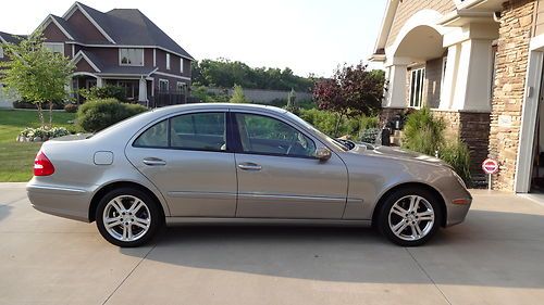 Low miles, pewter mercedes e350 awd in excellent condition