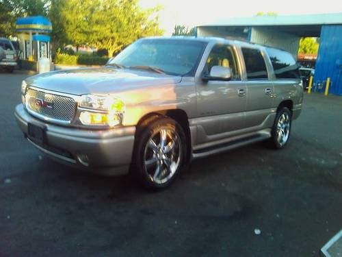 2002 gmc yukon denali awd 22s rims,clean title,only 114k miles, priced to go !