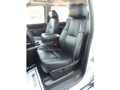 11 Chevy Silverado 2500HD 4x4 LTZ DURAMAX DIESEL BLACK LEATHER HEATED SEATS ROOF, image 13