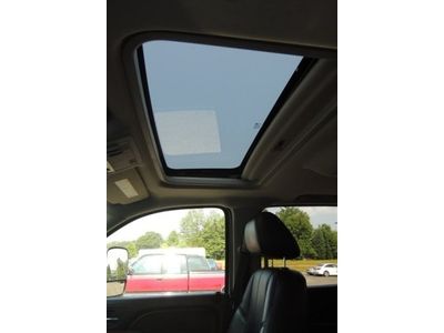 11 Chevy Silverado 2500HD 4x4 LTZ DURAMAX DIESEL BLACK LEATHER HEATED SEATS ROOF, image 16