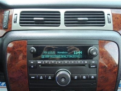 11 Chevy Silverado 2500HD 4x4 LTZ DURAMAX DIESEL BLACK LEATHER HEATED SEATS ROOF, image 19