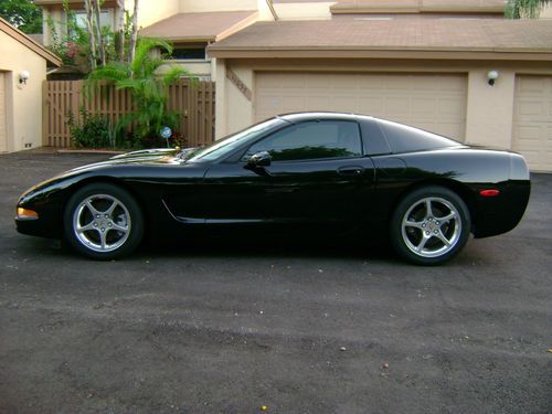 2001 corvette - black / tan- 45000mi. rare 6spd. w/f45 - all orig. /  mint cond.
