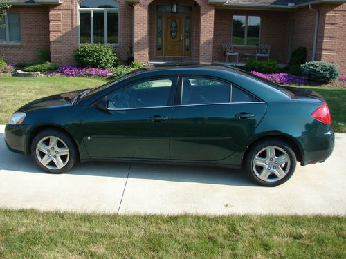 2007 pontiac g6 in very good condition. 101,xxx miles. dark green, clear title