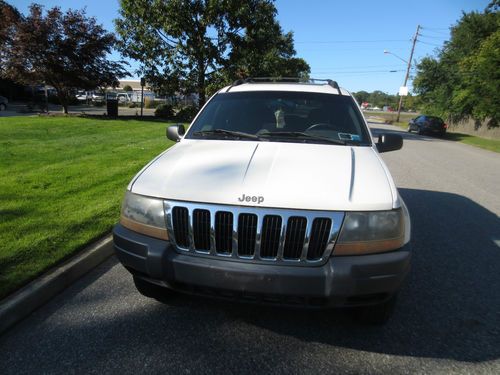 2001 jeep grand cherokee moon roof excellnet condition selling no reserve